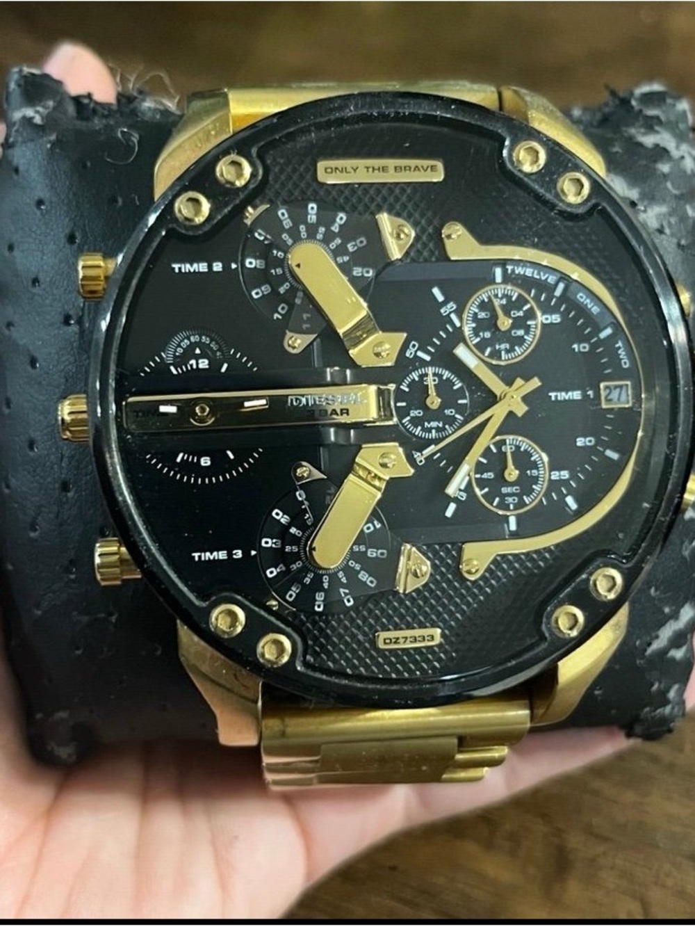 Diesel DZ7333 Mr Daddy 2.0 Chronograph Gold Stainless Steel Watch. - Picture 2 of 7